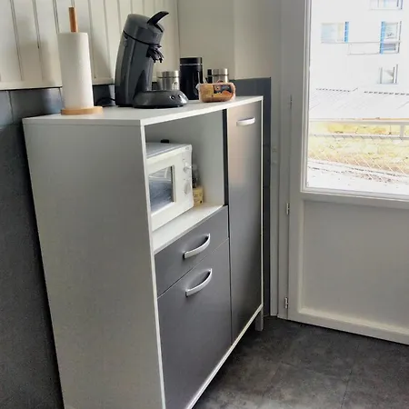 Апартаменты T2 Centre-Ville, Appart Avec Balcon Plein Sud, 1 Chambre, 2 Pers, Climatisation, Wifi, Parking Libre Et Gratuit