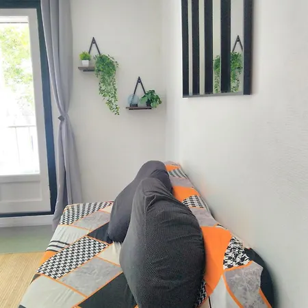 Апартаменты T2 Centre-Ville, Appart Avec Balcon Plein Sud, 1 Chambre, 2 Pers, Climatisation, Wifi, Parking Libre Et Gratuit *